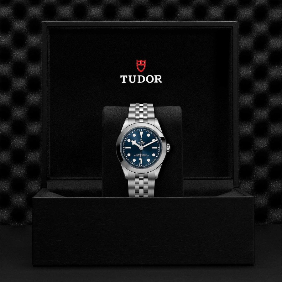 Montre Tudor Black Bay 39 Bo Tier En Acier, 39 Mm, Bracelet En Acier | TUDOR Best