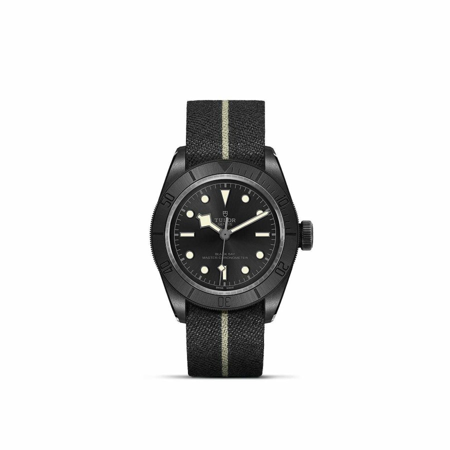 Montre Tudor Black Bay Ceramic | TUDOR New