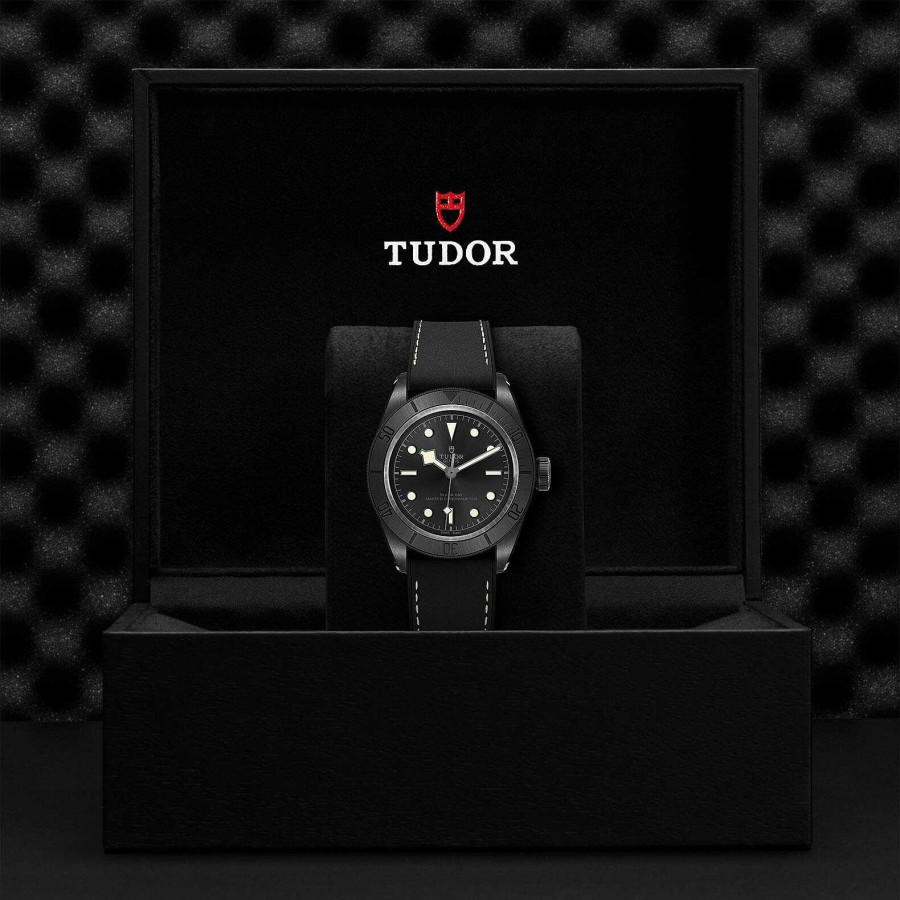 Montre Tudor Black Bay Ceramic | TUDOR New